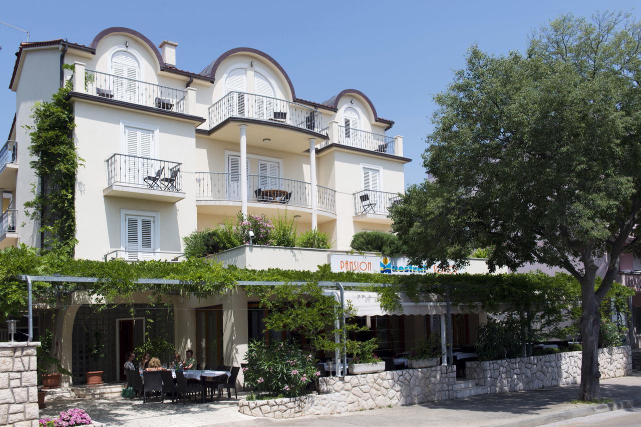 Hotel Pansion Maestral Novi Vinodolski Exteriér fotografie