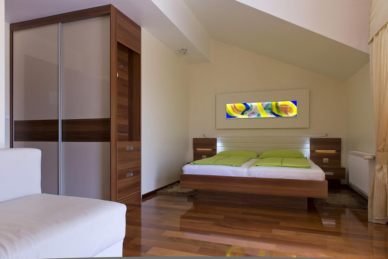 Hotel Pansion Maestral Novi Vinodolski Exteriér fotografie