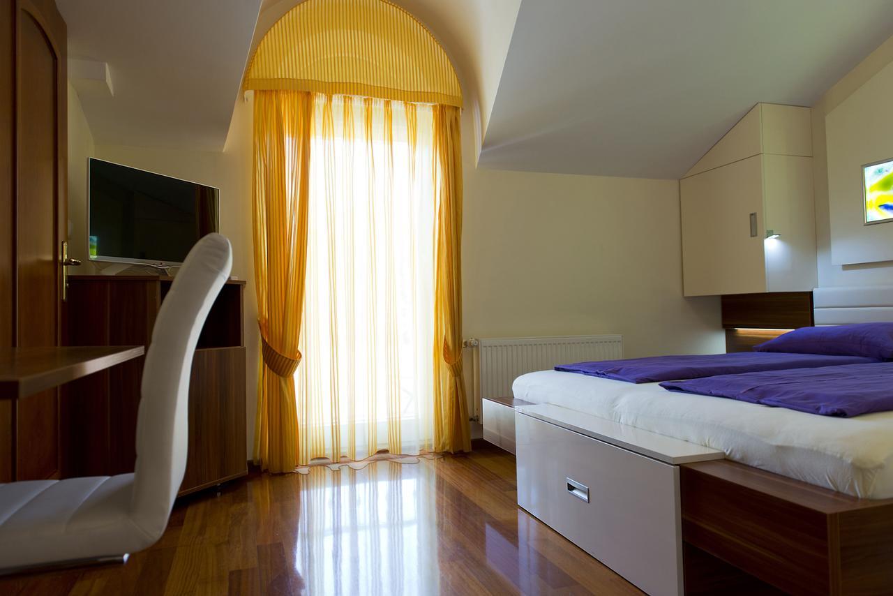 Hotel Pansion Maestral Novi Vinodolski Exteriér fotografie